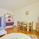 Lux Dodo Apartament *